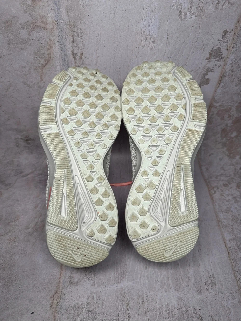 Nike Quest 2  Running Sneakers with Coral Accents - Picture 5 of 7